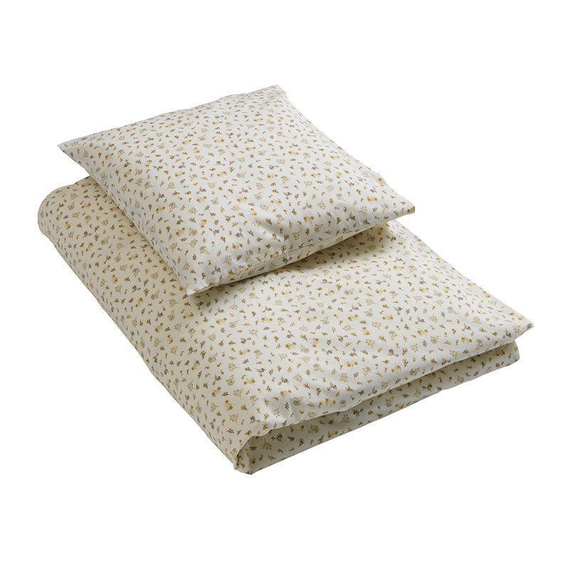 01_8000094_by-KlipKlap-voksen-sengetoej-Poetic-Garden-Honey--1.jpg