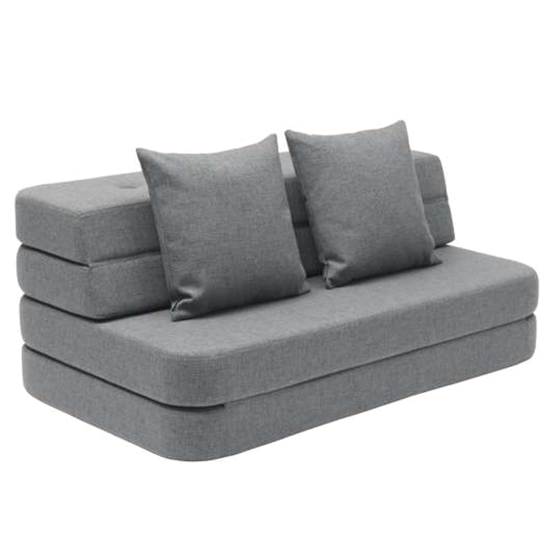 01_KK-06115102_a-byKlipKlap-3-fold-sofa-140-cm-blaagraa-m-graa-knap.jpg