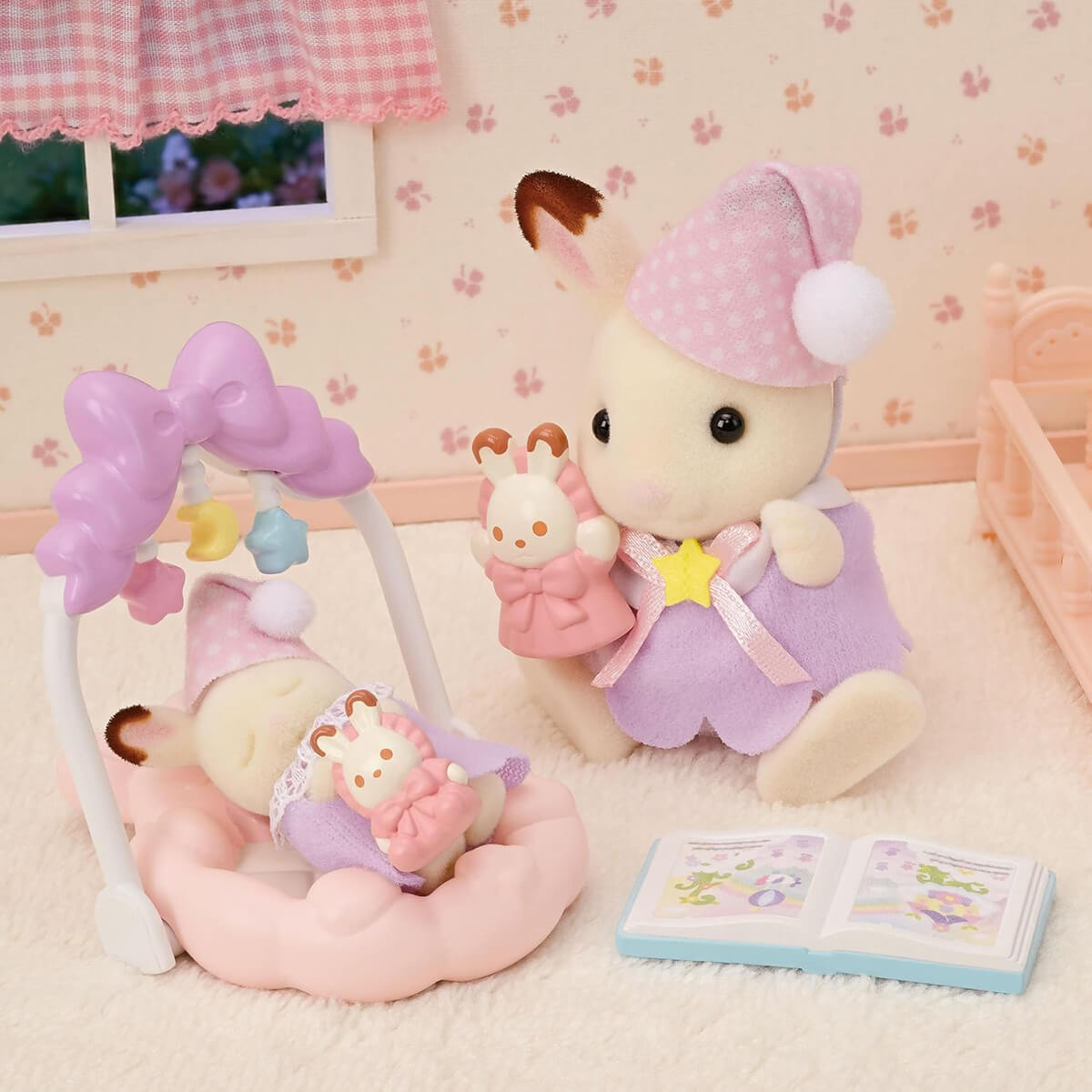 02_5806-sylvanian-families-sleepy-dream-siblings-legesaet-03.jpg