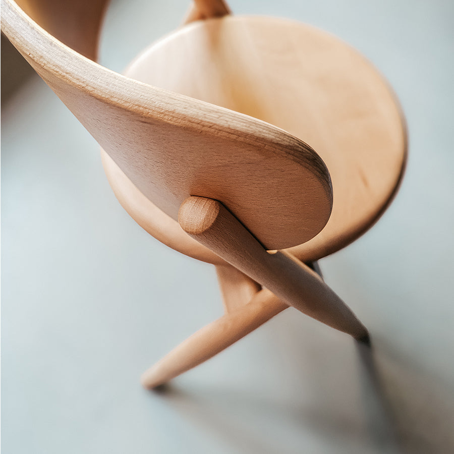 02_CurveLab lille stol - bøg 1.jpg