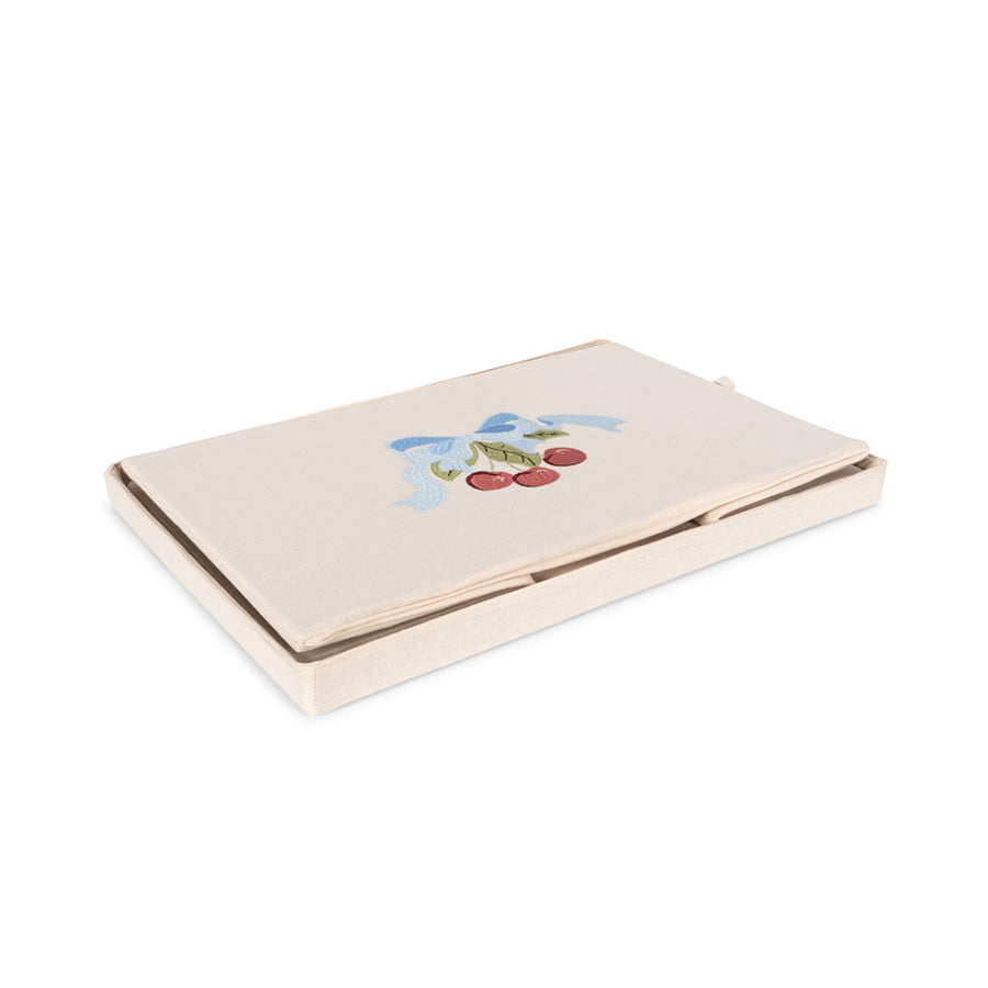 02_Konges Sløjd opbevarings kasse stor, cherry bow 1.jpg