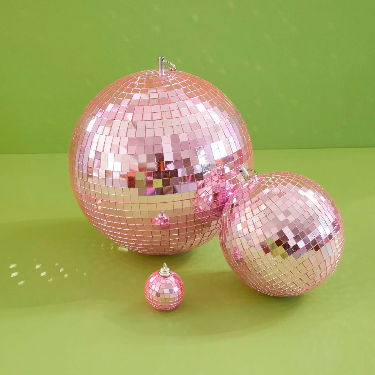 02_Rice Discokugle, medium - pink.png