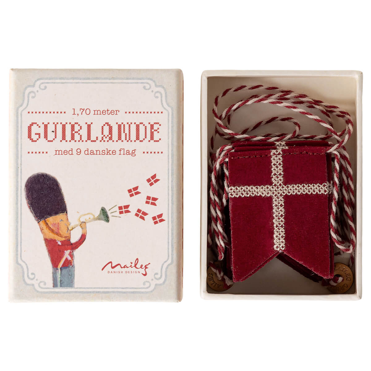 03_19-5100-00-maileg-dannebrog-flagguirlande-02.jpg