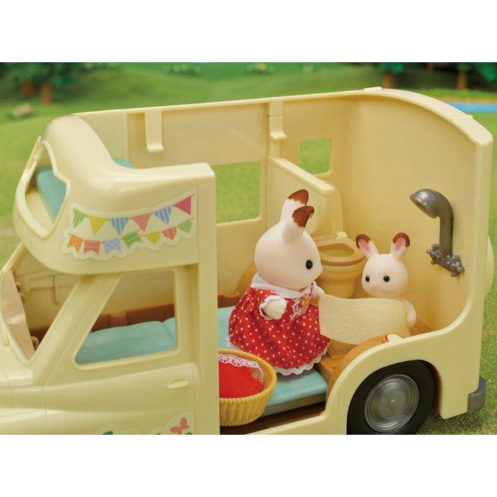 04_sy-05454_sylvanian-families-autocamper-4.jpg